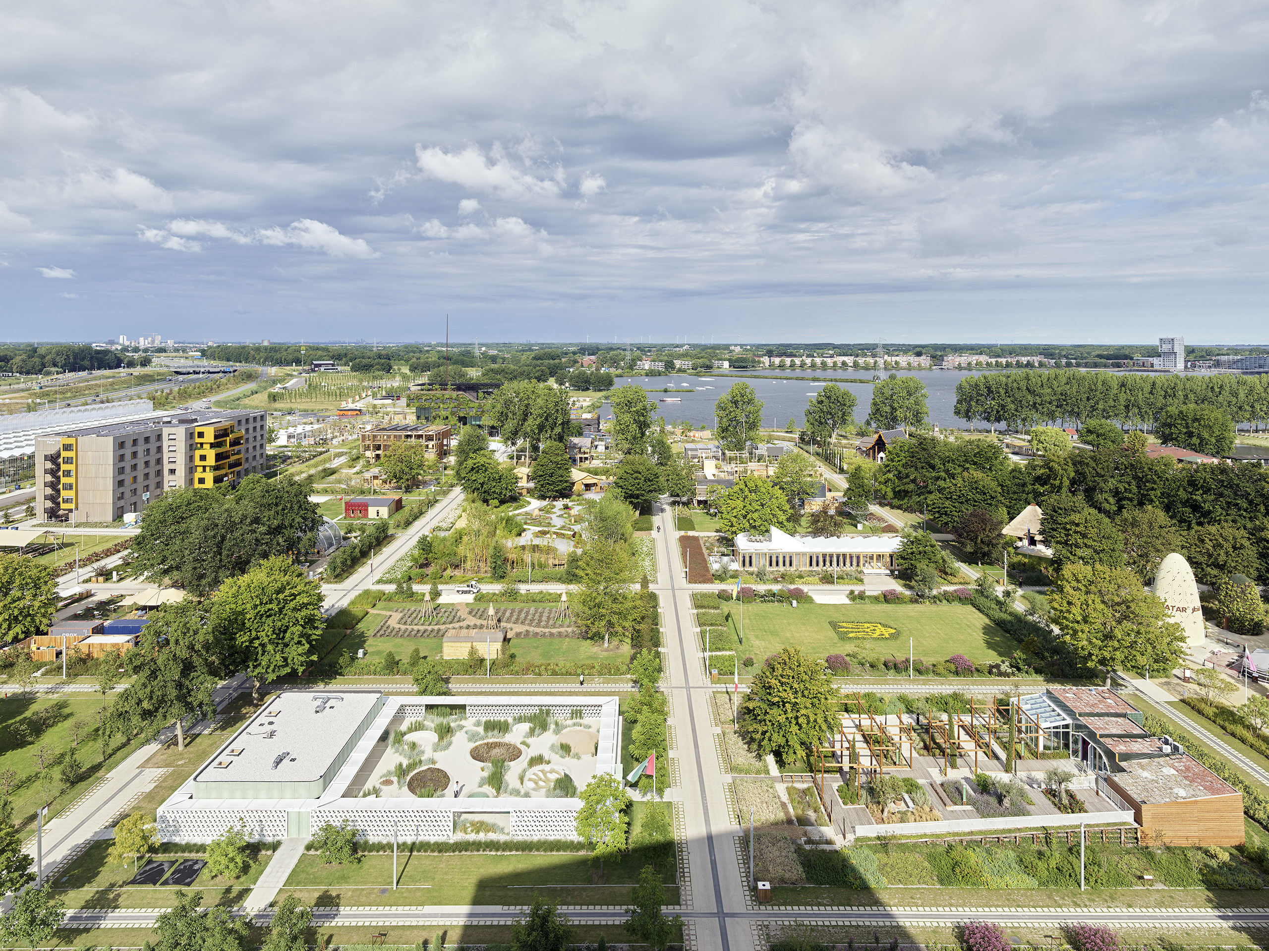 MVRDV - Almere Floriade 2022-3