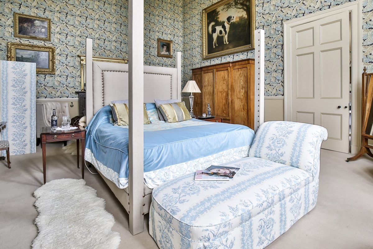 Замок Бельвуар, интерьеры в стиле историзм - 40 фото-97