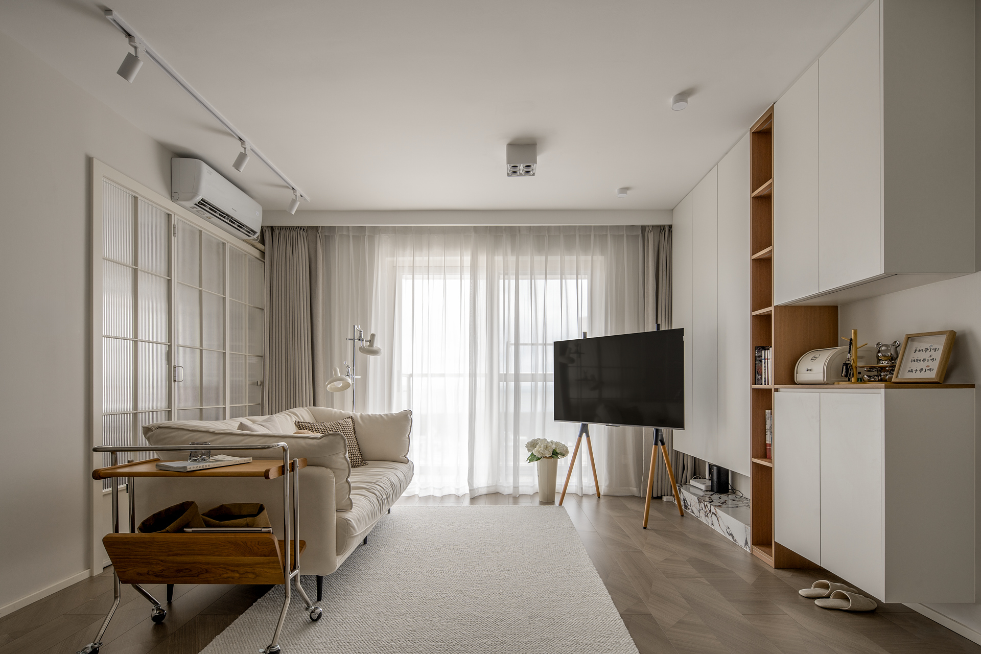 自由式客厅+日式四分离,治愈系的二人一猫-44