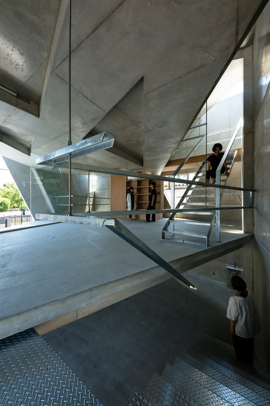 日本 Boltun 公司总部,混凝土与木结构的创新融合-14