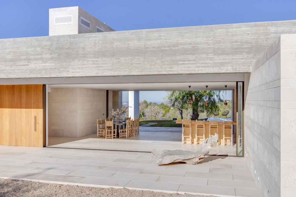 英国 Ibiza 之家 | Isabelle Stanislas-4