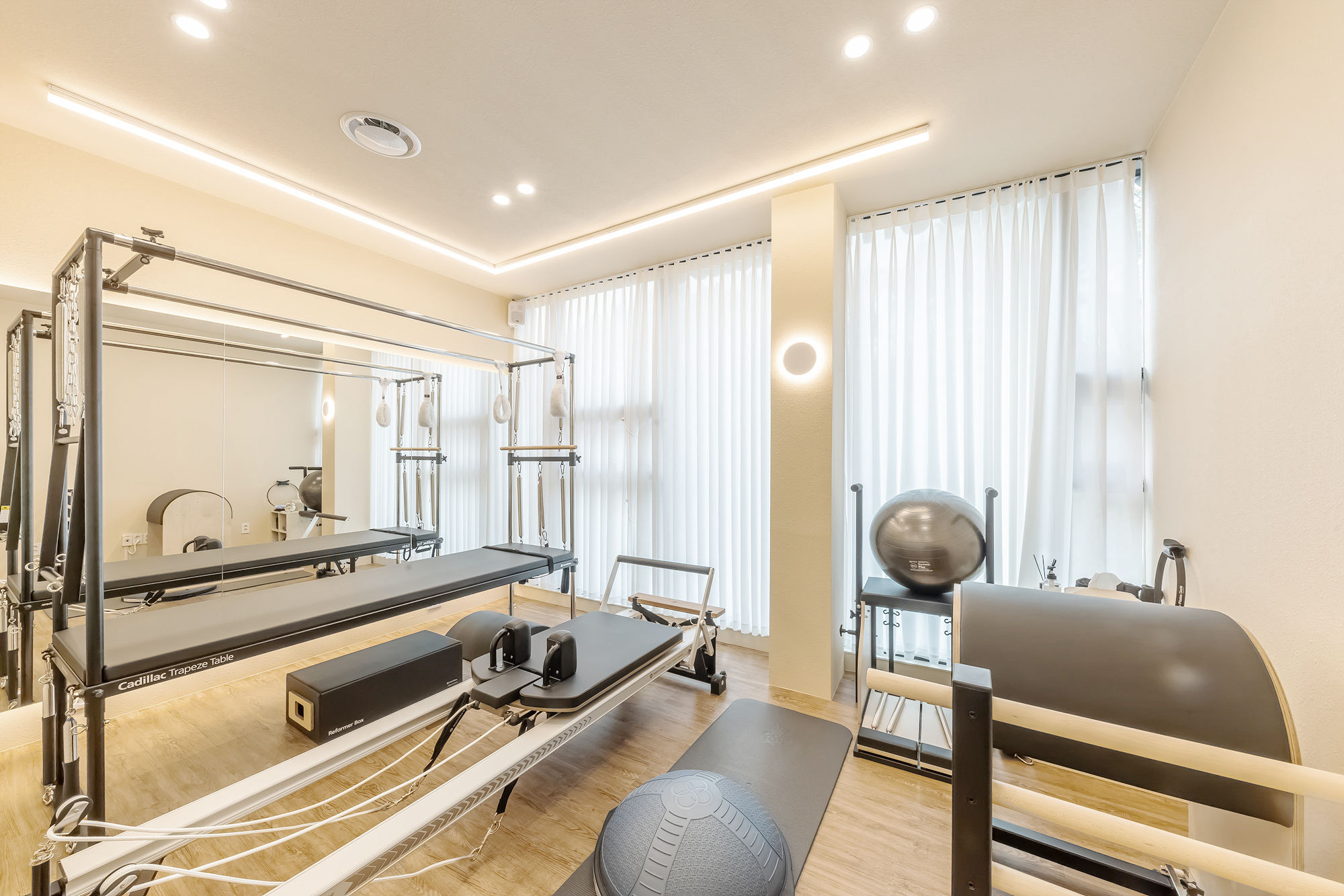 40 平现代简约健身房设计实例-9