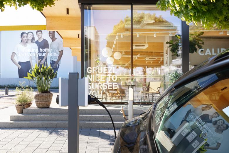 卡利达新工厂直销店丨瑞士丨TK Architekten-30