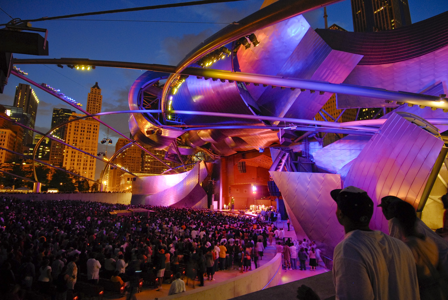 Jay Pritzker Pavilion   Gehry Partners-54