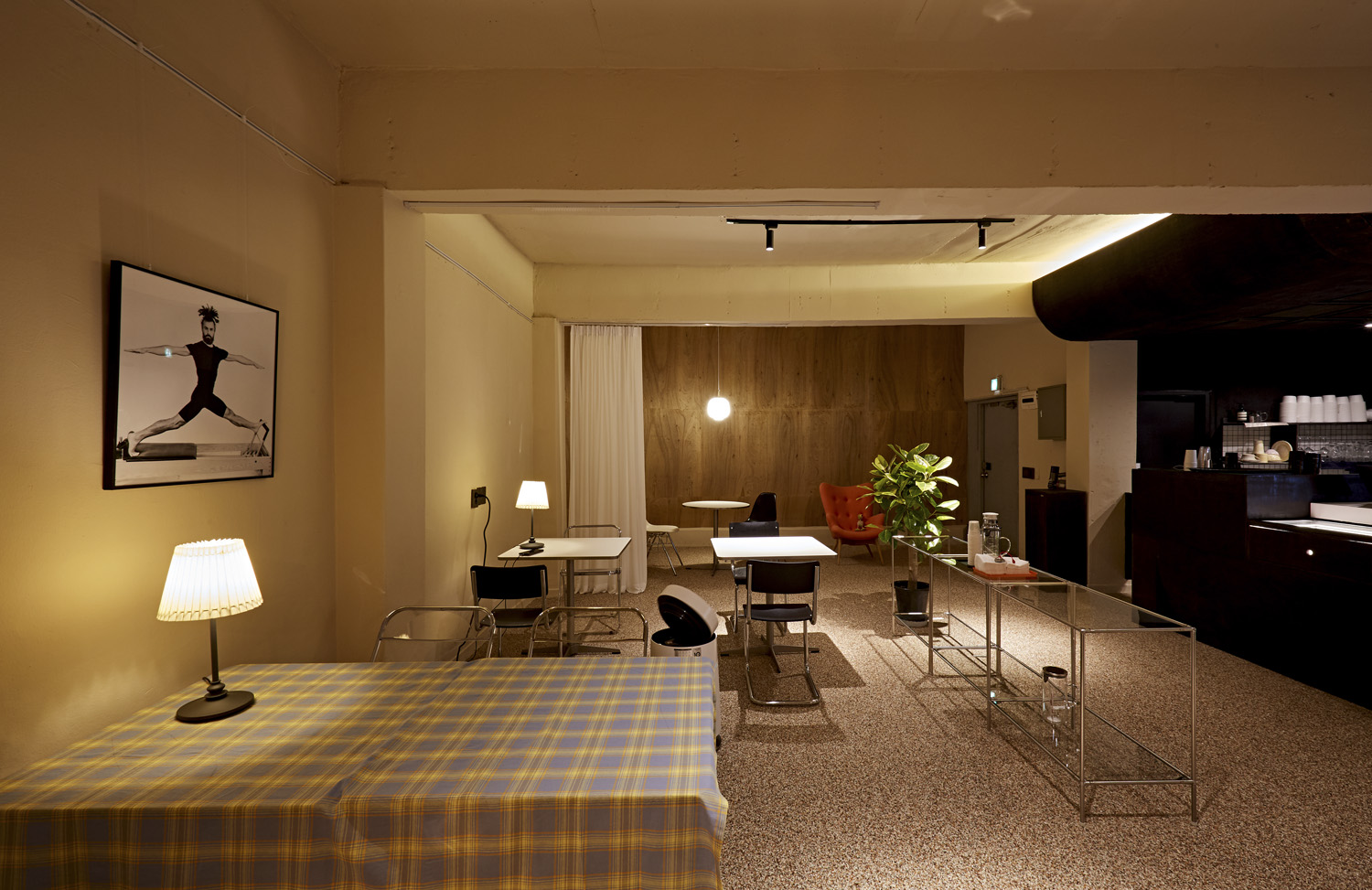 "木质氛围的 30 平米小空间设计"-5