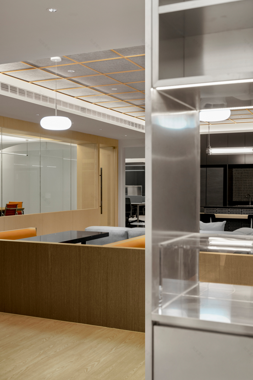 SR 总部办公室设计丨中国上海丨Pronounced Design-18