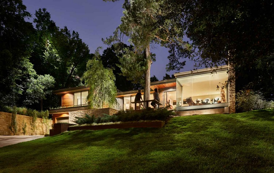 Complete Redesign of a Dilapidated 1950s Split-Level Home in Dallas-16