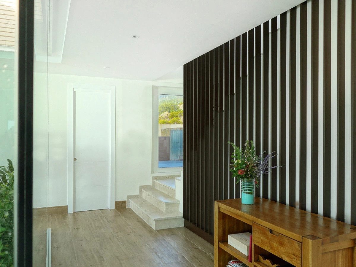 西班牙海滨别墅，打造通透生活空间-14