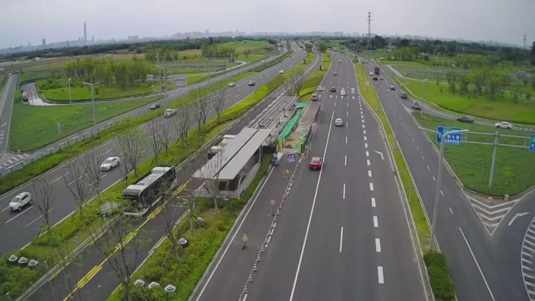 @所有人去看世运会和演唱会的专线公交站台升级了！-13