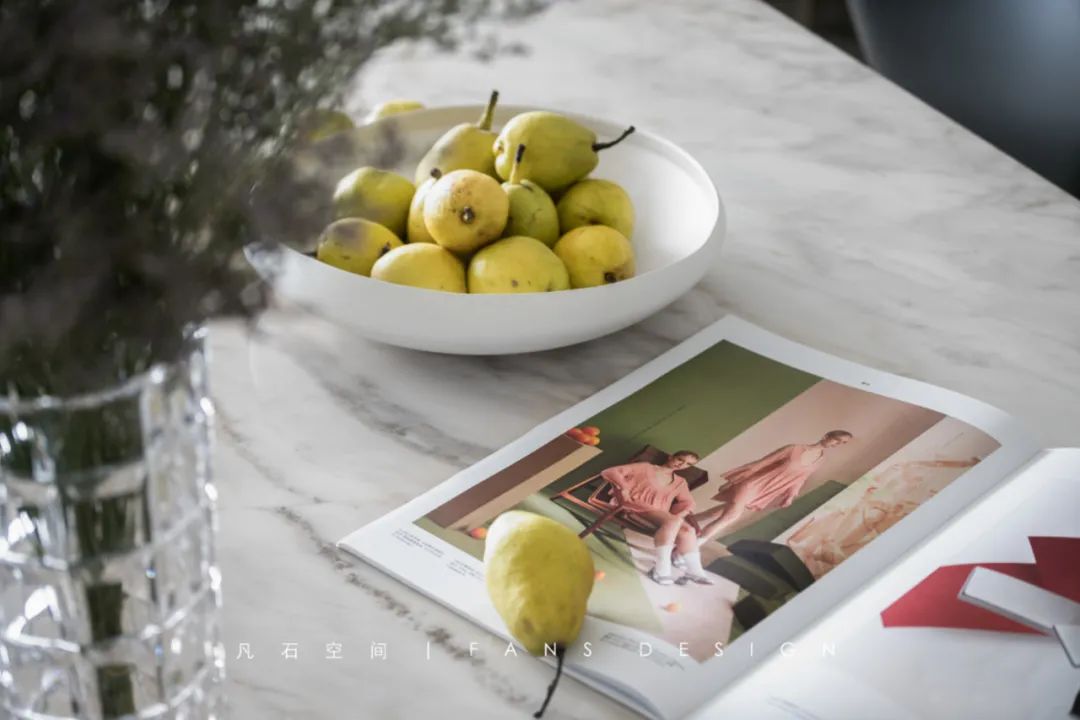 成都新婚夫妻时尚轻奢婚房设计-31