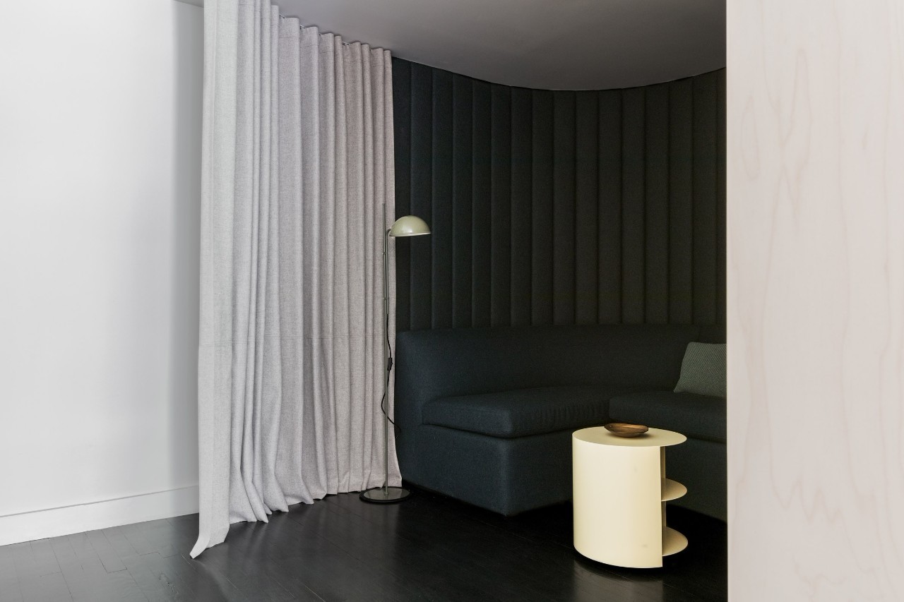 布鲁克林联排别墅 | “外向”顶层社交区、“内向”底层私人领域-16