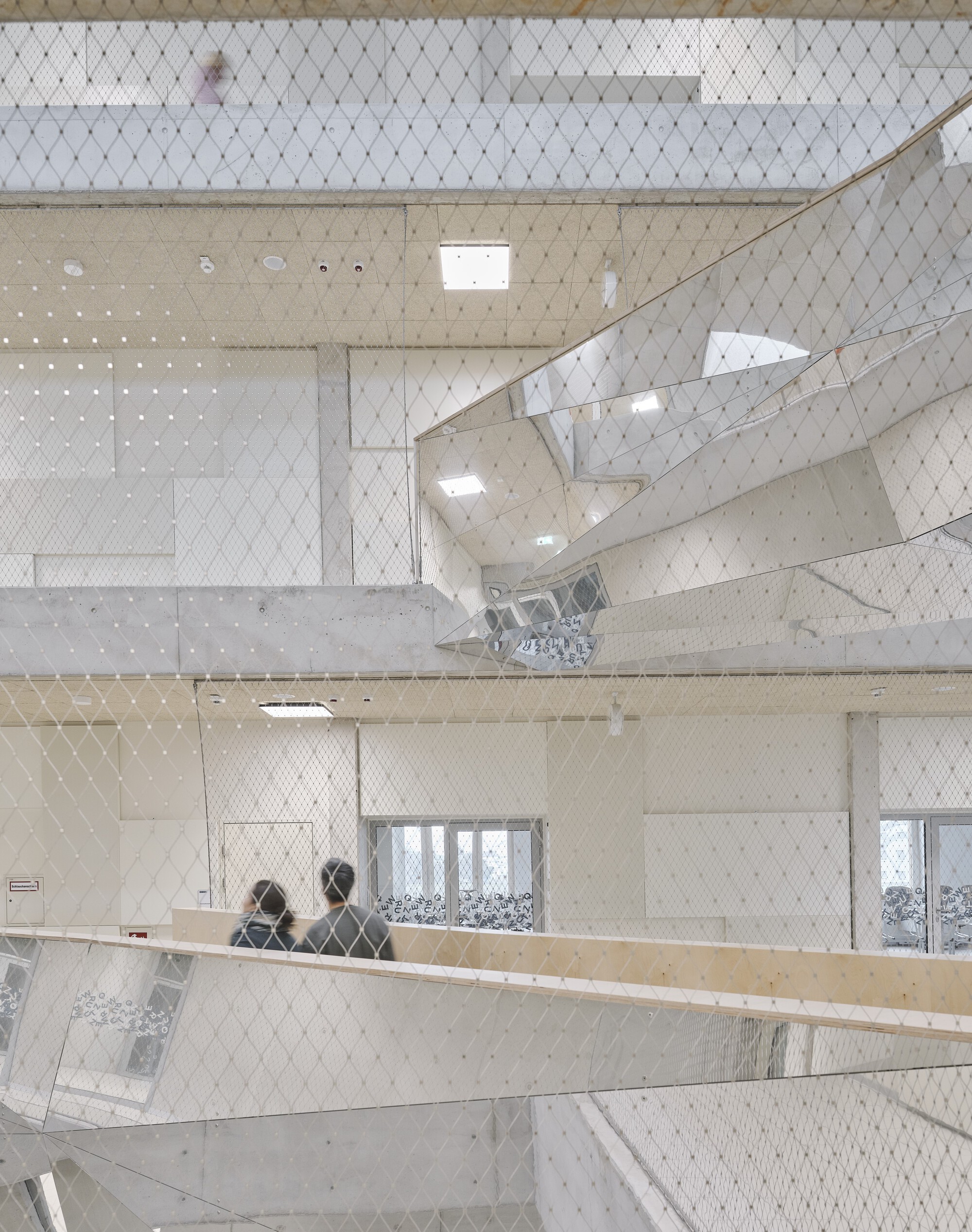 Primary and Secondary School Leopold Kohr-Straße / Franz&Sue-22