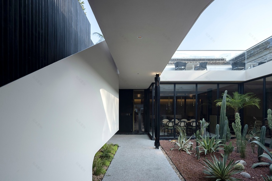 SWOOP Coffee 和泰羲餐厅丨中国南京丨杭州观堂室内设计有限公司-53