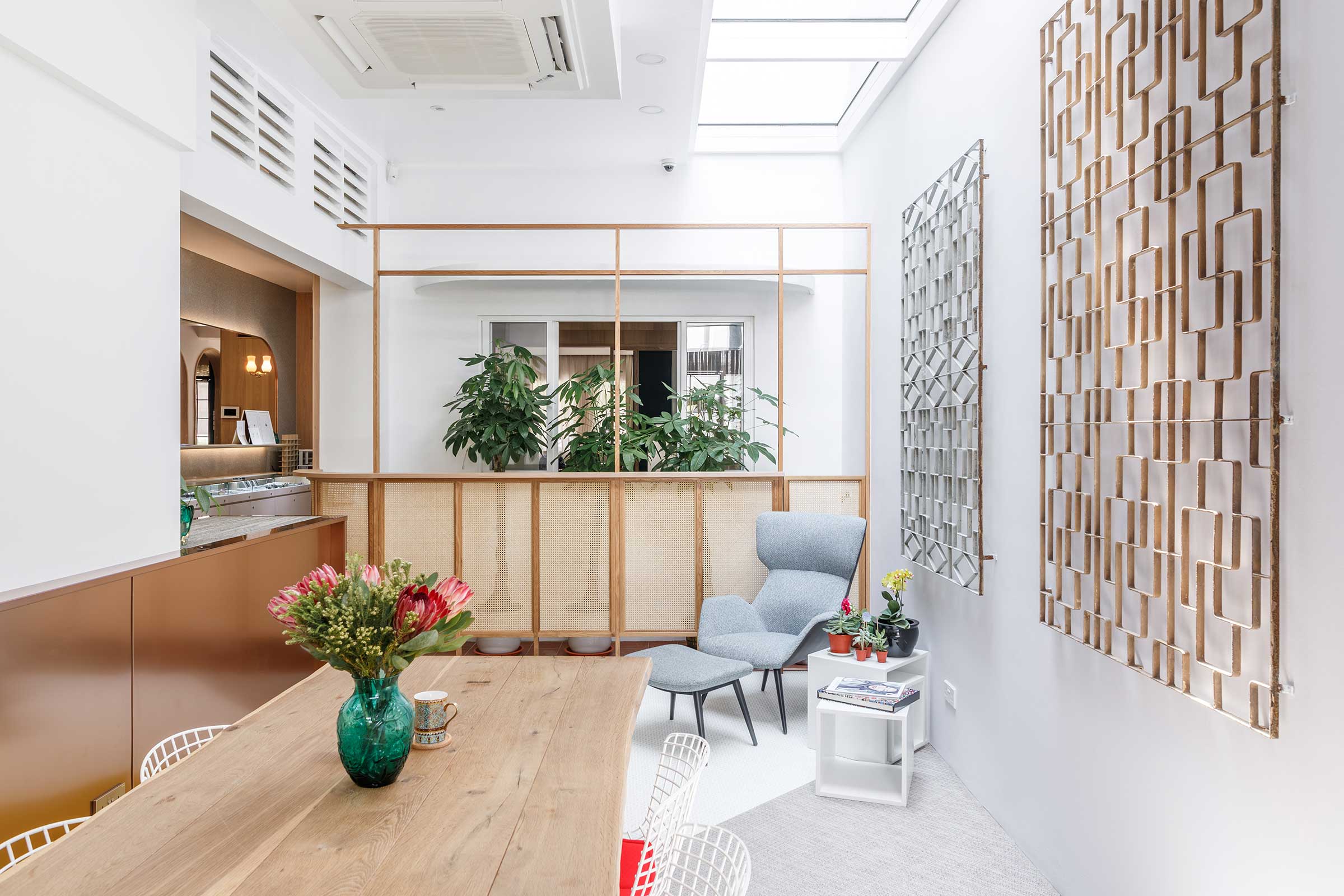 This Home Studio is an Elemental, Sentimental Space — Design Anthology-9