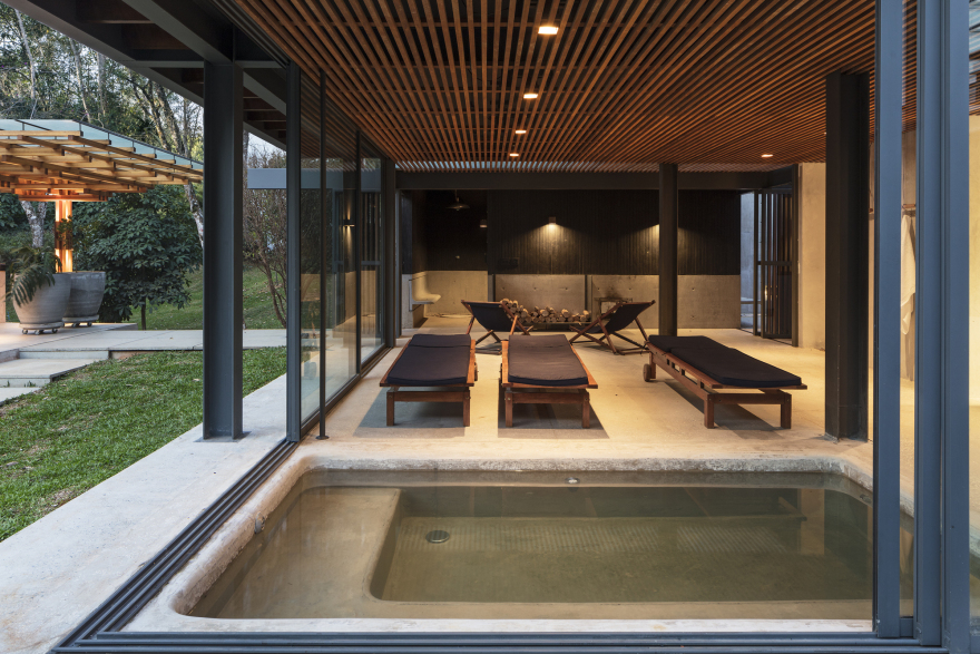 Ibiuna House / Metro Arquitetos Associados-7