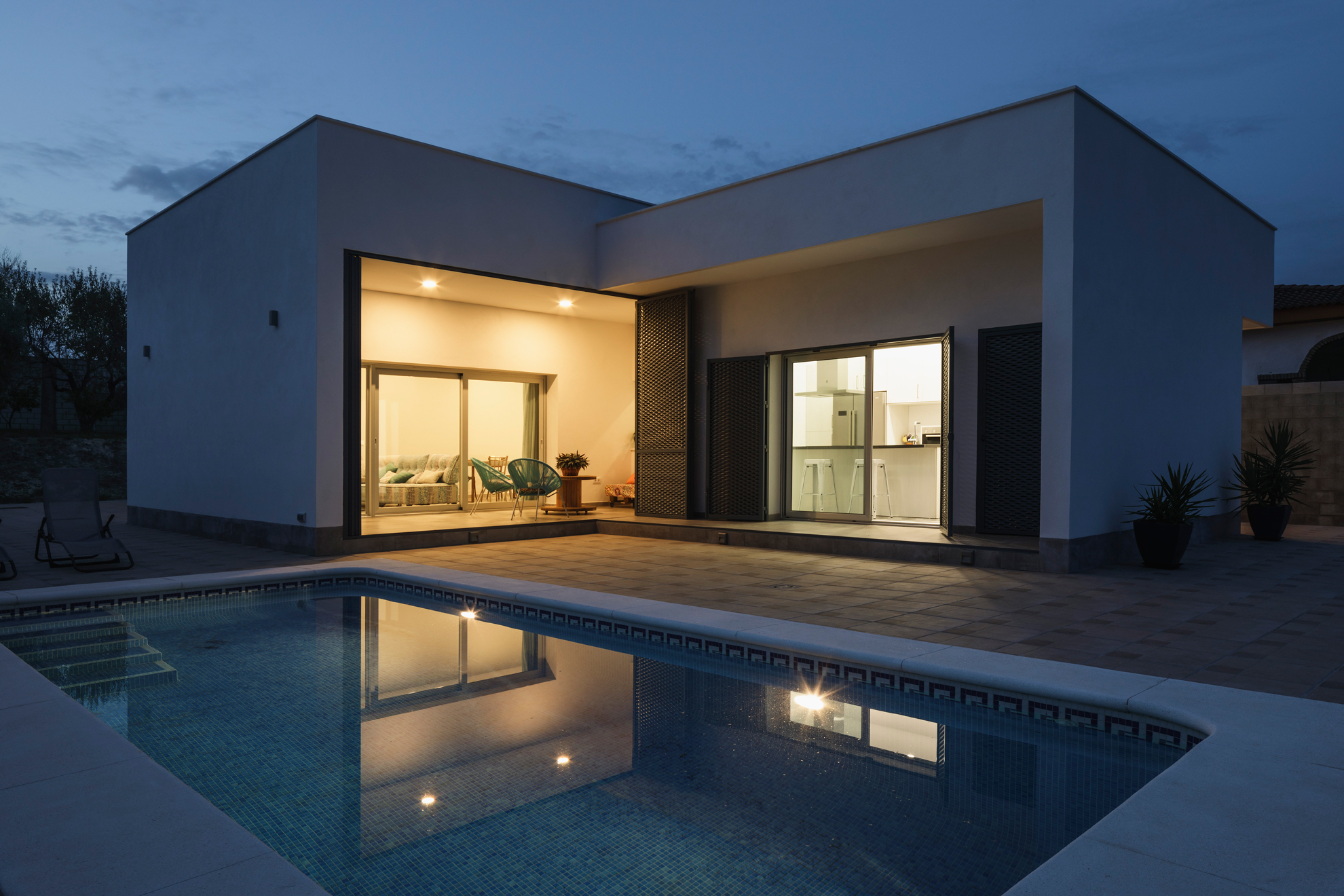 2016 年建造的“卡萨米兰达”住宅,现代简约风格打造私密生活空间-2