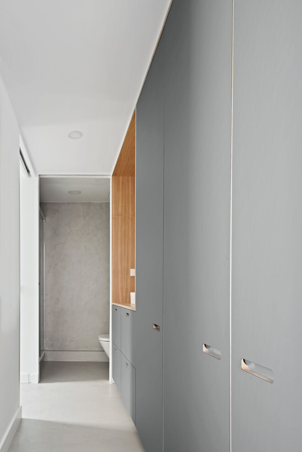 现代全能实验室 · 西班牙巴塞罗那 U 形空间公寓设计丨Allaround Lab-13