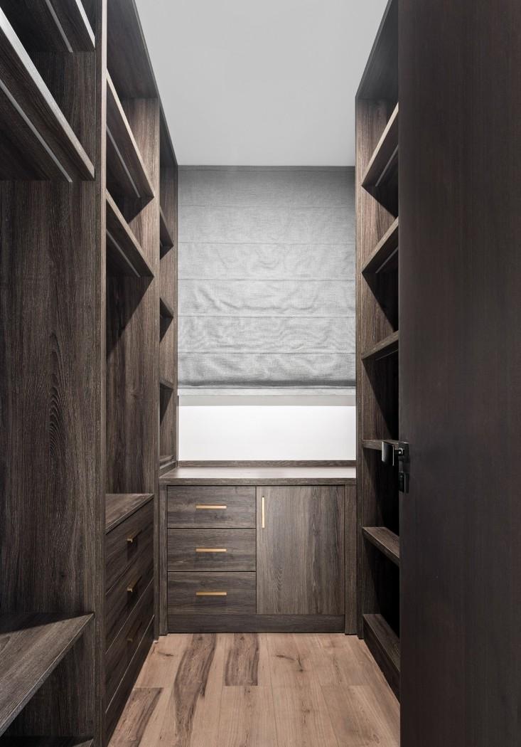 异形屋顶下的现代生活空间-49