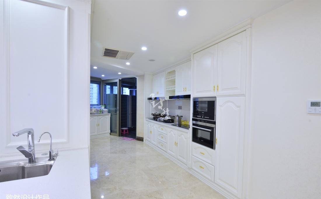 欧式巴洛克风格家居设计,打造浪漫奢华空间-40