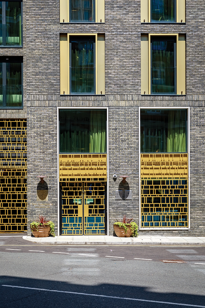 
						jQuery(document).ready(function() {
							jQuery("a[rel^='prettyPhoto']").prettyPhoto({
								social_tools : false,
								show_title : false
							});
						});
					-1