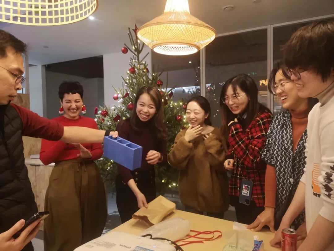 新办公室圣诞慈善派对丨中国上海丨Lukstudio-35