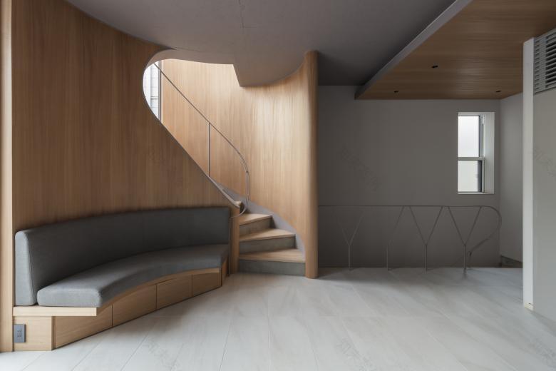 神宫前の踊居丨日本东京丨蘆田暢人建築設計事務所-2