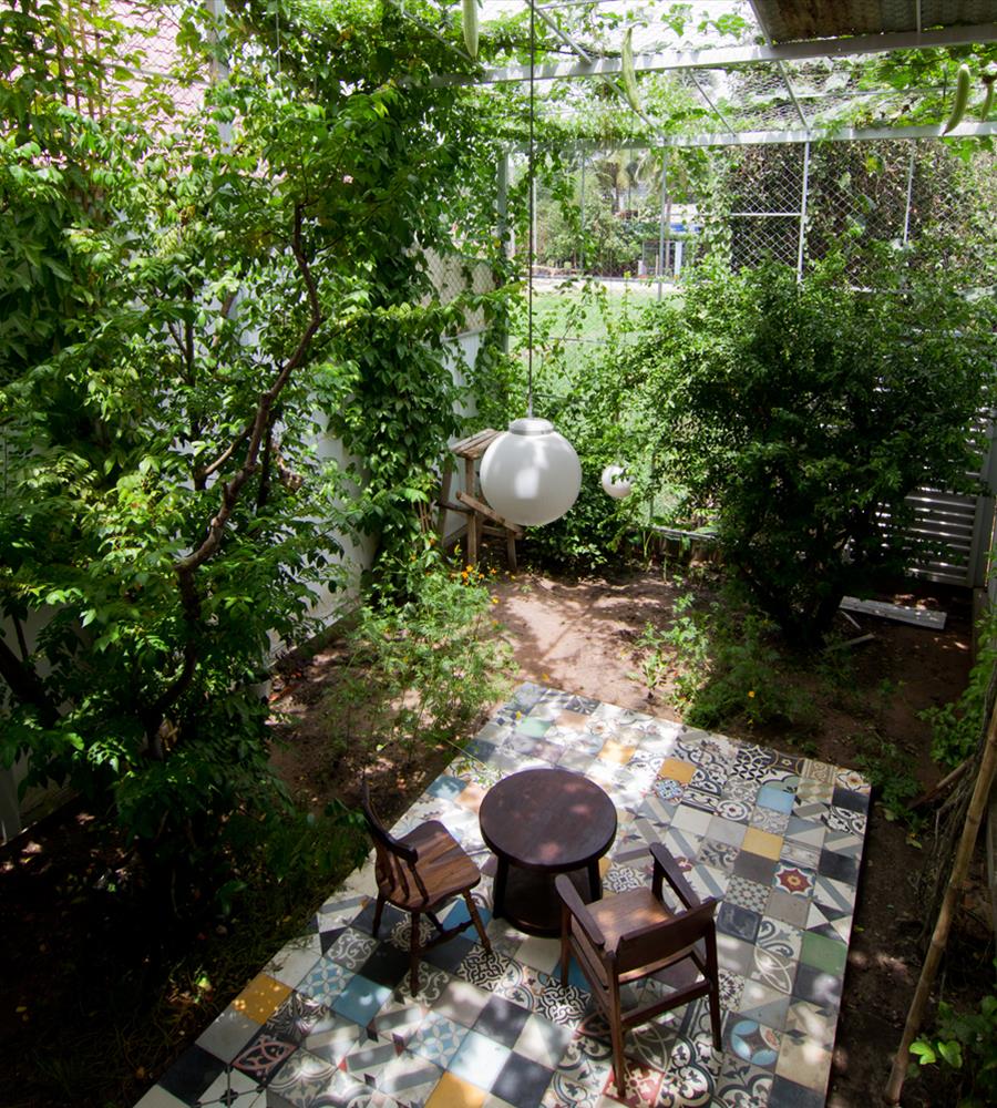 越南钢制住宅 | 绿色环保与极简主义的完美结合-5