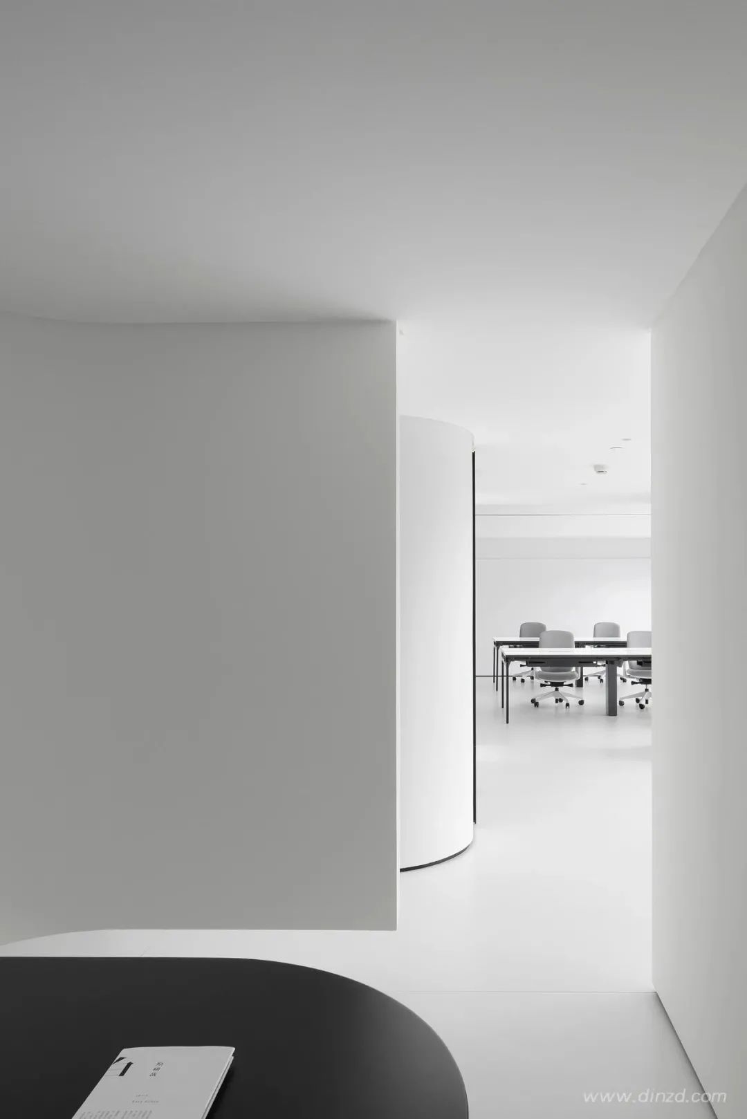 极简之境 · 探索现代办公空间的艺术与生活丨中国杭州丨喜叻设计-86