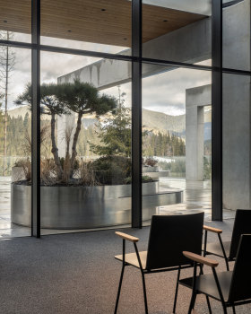 山间住宅,会议厅丨乌克兰丨YOD Group