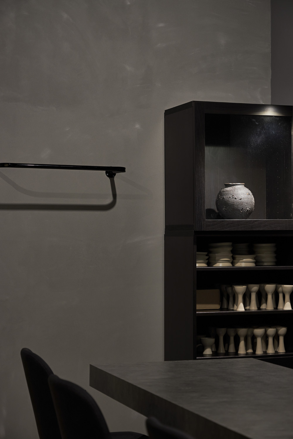 20 平米现代都市风酒馆，精致空间设计诠释高级品味-19