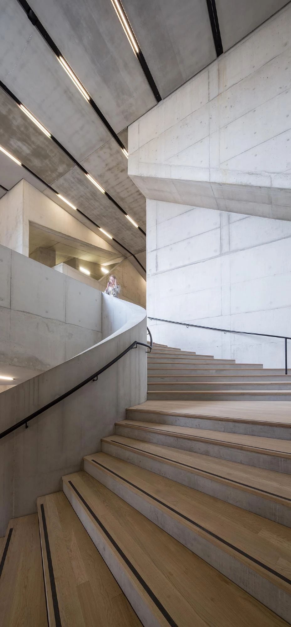 赫尔佐格与德梅隆  建筑是时代的镜子_20240329-40