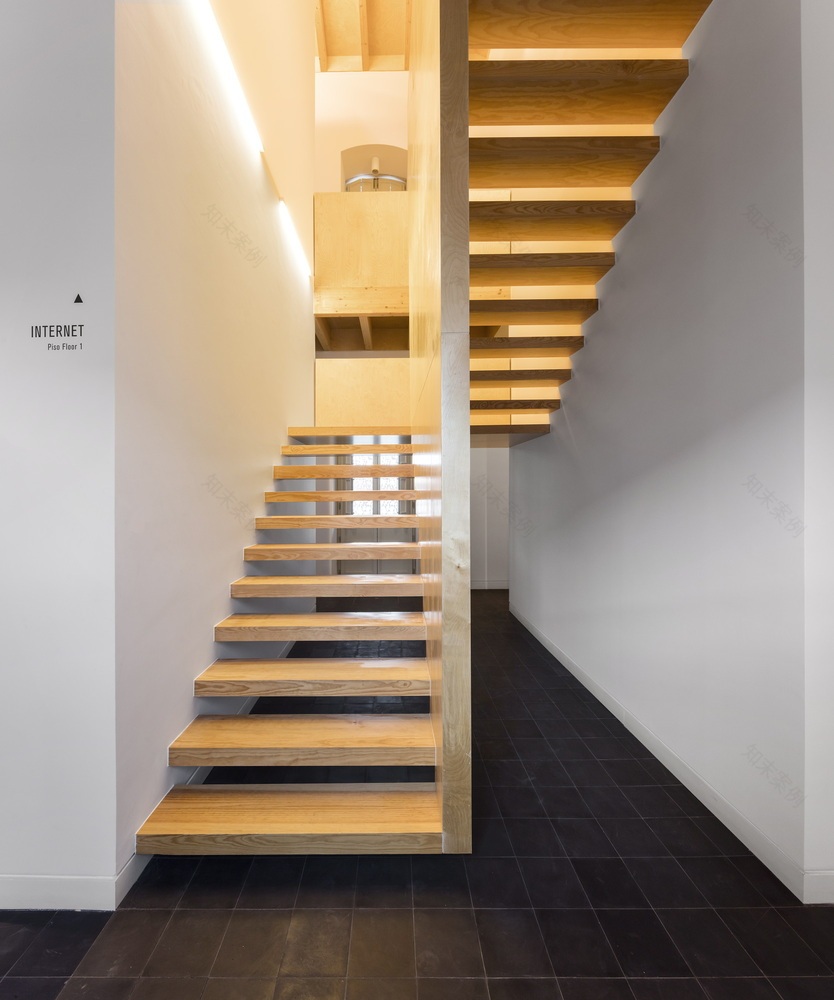 Megalithic Museum CVDB arquitectos + Tiago Filipe Santos + P-42