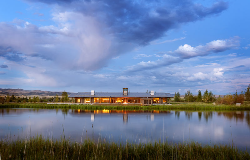 山间与现代共融的蒙大拿牧场住宅-28