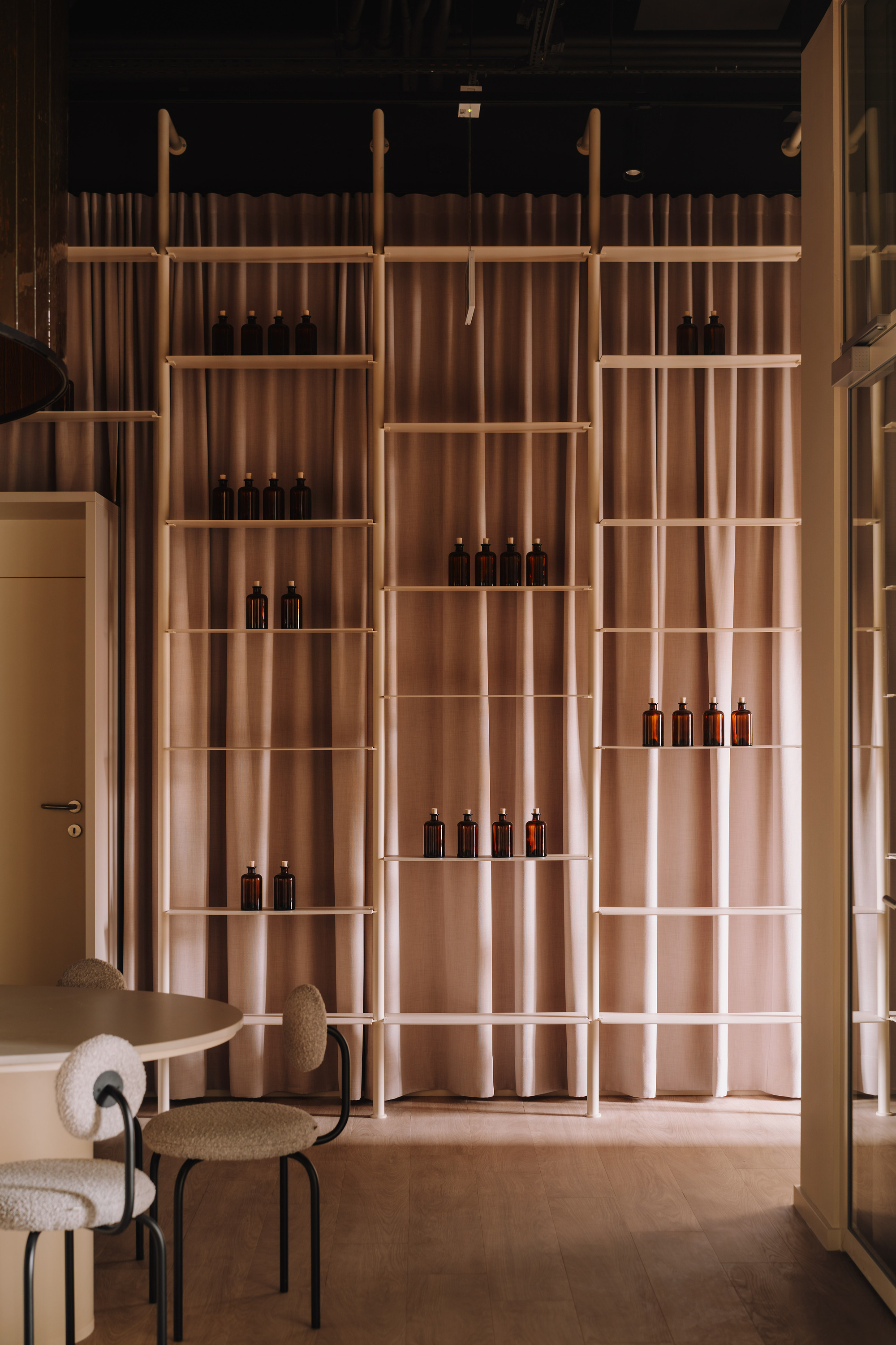 欧莱雅联合办公室空间实验室丨波兰弗罗茨瓦夫丨CUDO-18