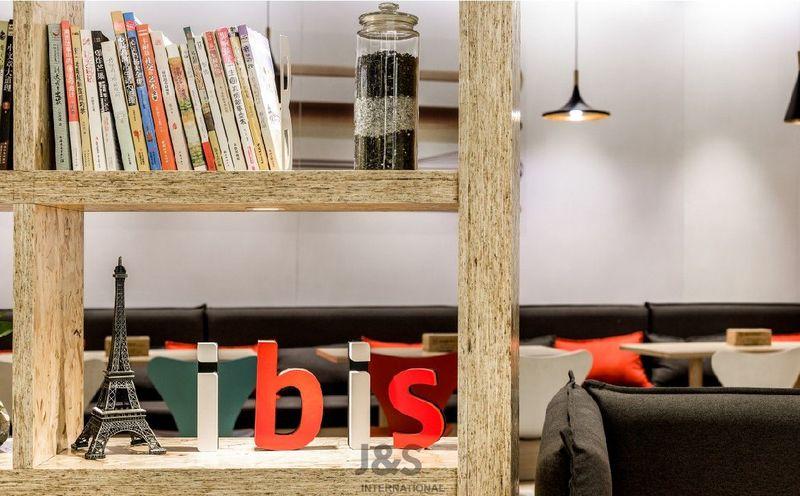 西安华住集团宜必思西北旗舰店-12