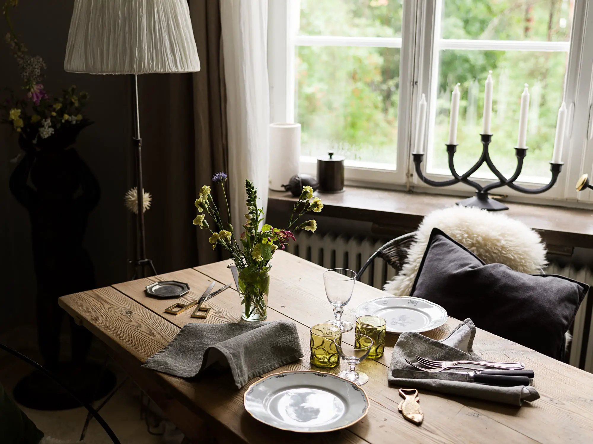 26 平米双功能家具设计，复古温馨小空间-5