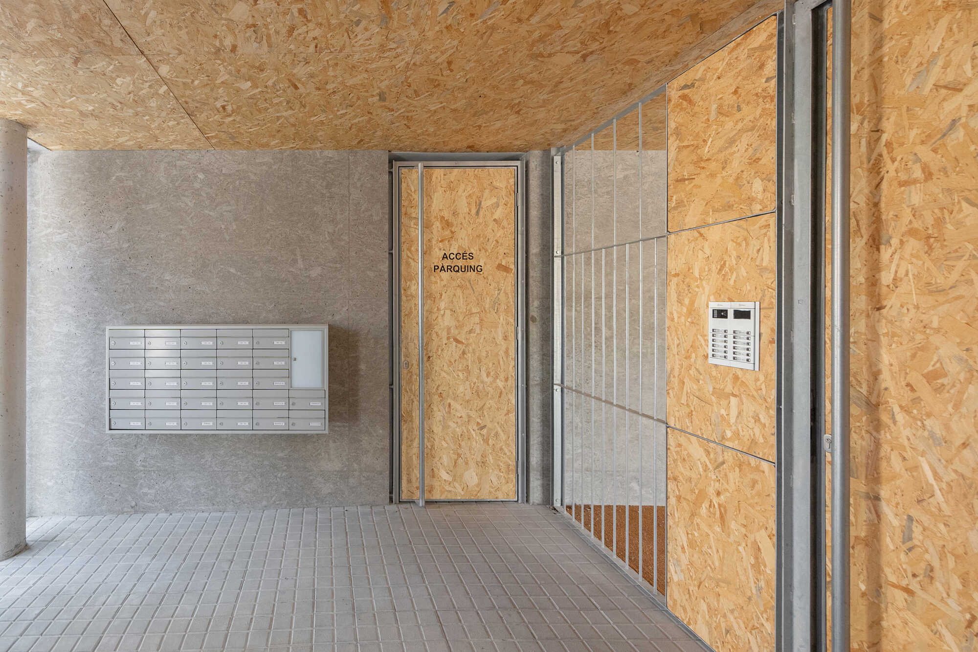 24 AFFORDABLE HOUSING UNITS IN IGUALADA / 4RQ ARQUITECTURA +M ARQUITECTES-41