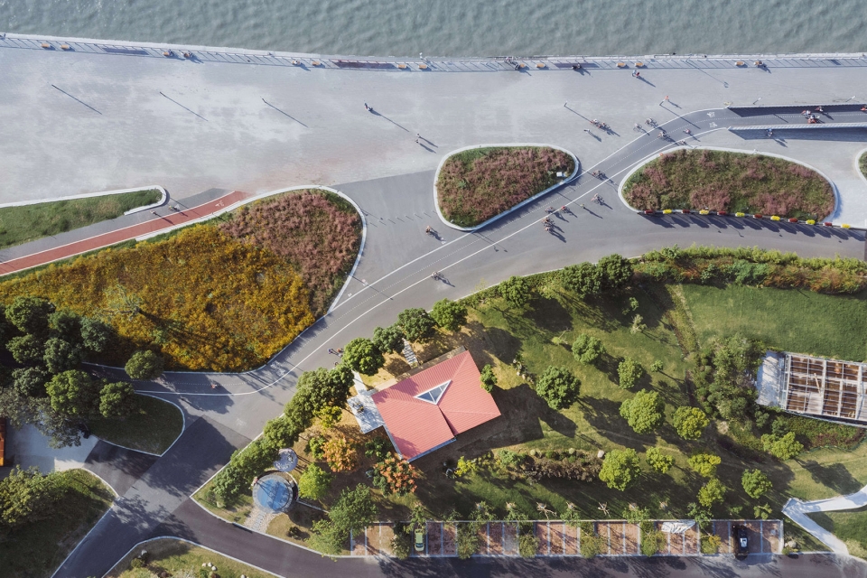 上海东岸望江驿 | 简约实用的沿江公共空间-33