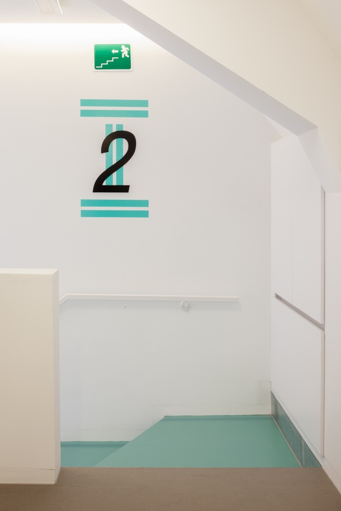 比利时十八世纪连栋住宅的现代翻新-85