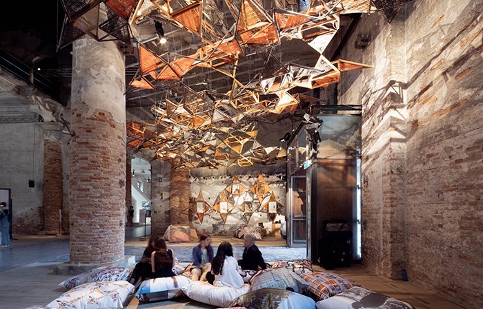 “编织建筑”建筑元素,意大利威尼斯双年展 :EMBT-13