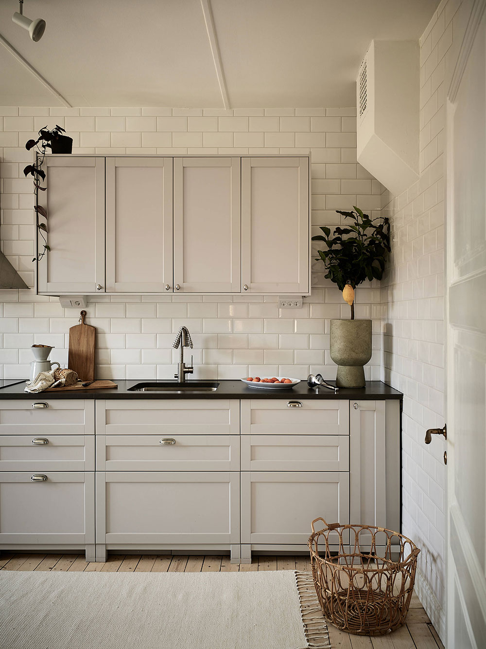 瑞典 60 平米温馨公寓，丰富纺织品打造舒适氛围-12