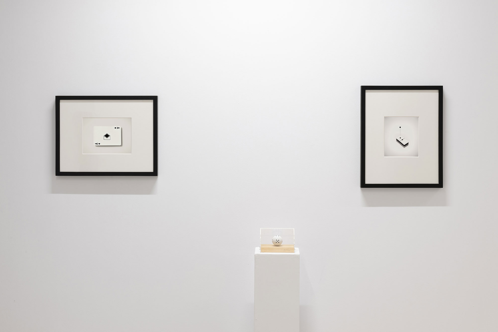 Juegos Reunidos: Chema Madoz, Joan Brossa – emiliana design studio-7