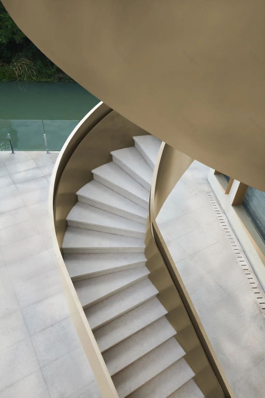 241 Shanghai Villa 滨河秘境丨中国上海丨张烨建筑事务所(LZA)-14