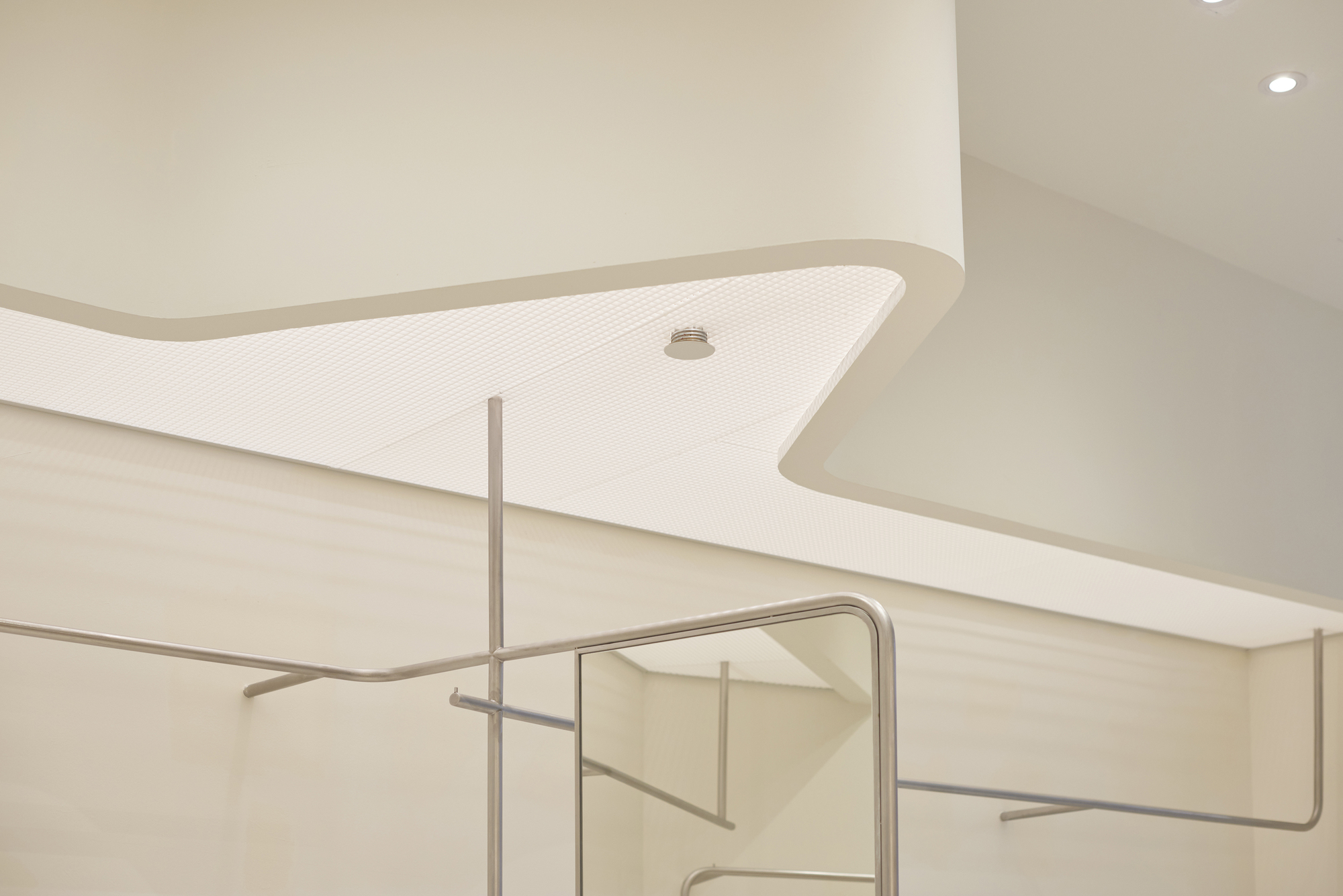 新加坡 GINLEE Studio 服装商店设计丨Wynk Collaborative-27