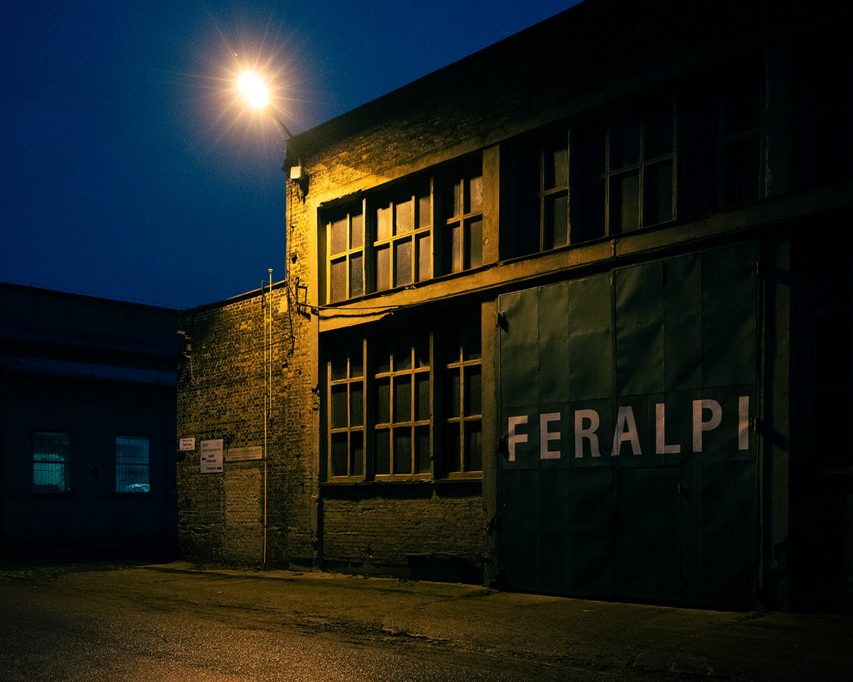 现代简约公寓设计丨Gyenes András-9