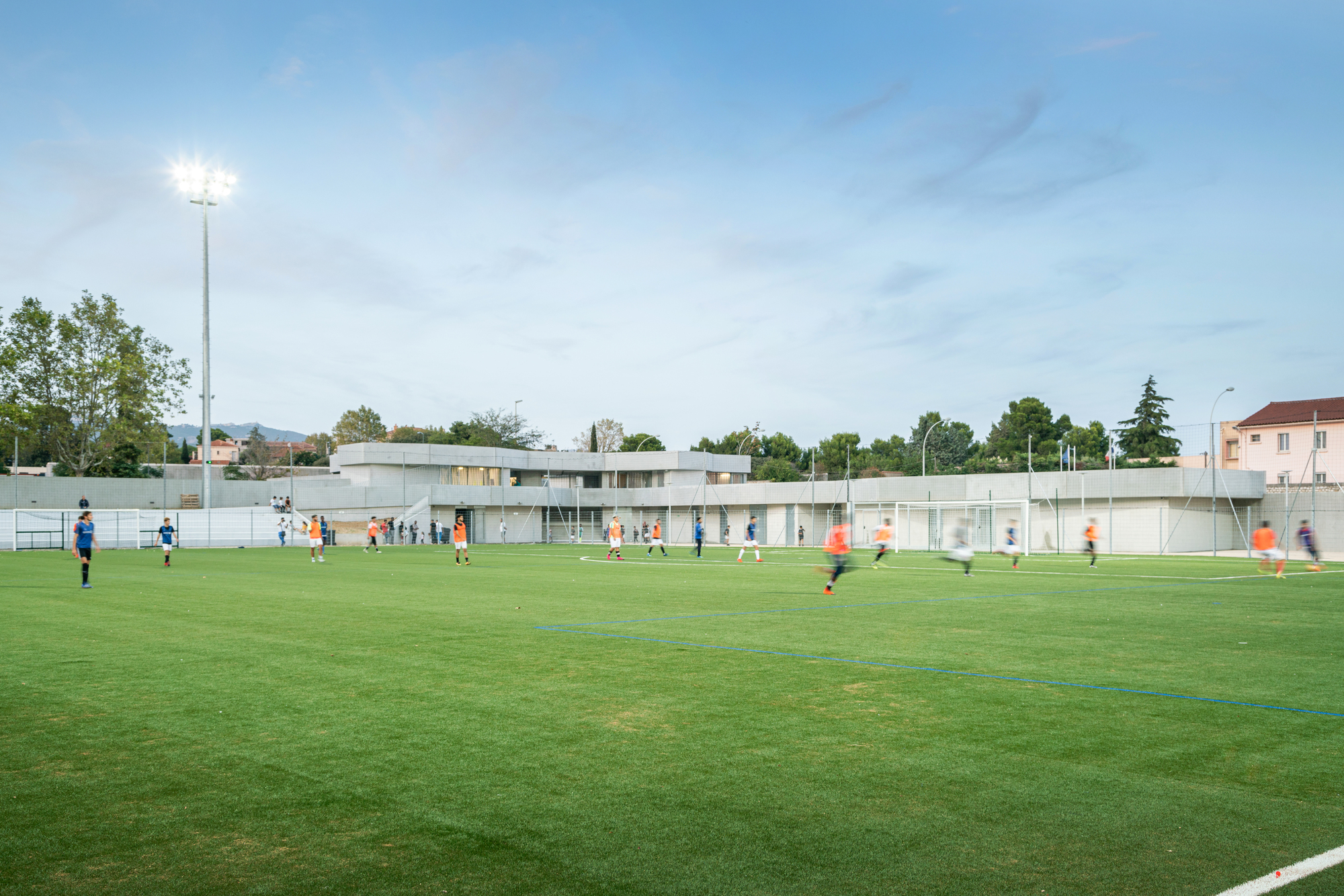 Malpasse Stadium / Guillaume Pepin architect + Fabrice Giraud architect-13