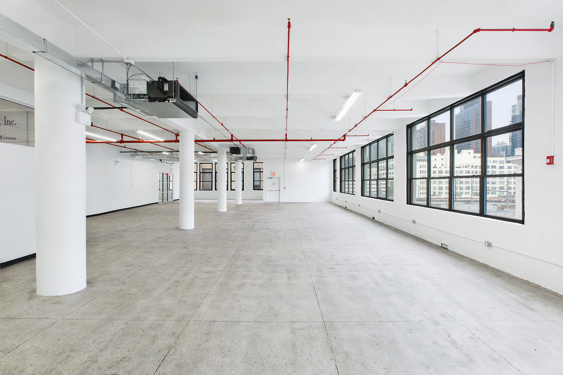 翻新转型 | 纽约长岛市 47-10 - 47-16 Austell Place 商业办公设计-13