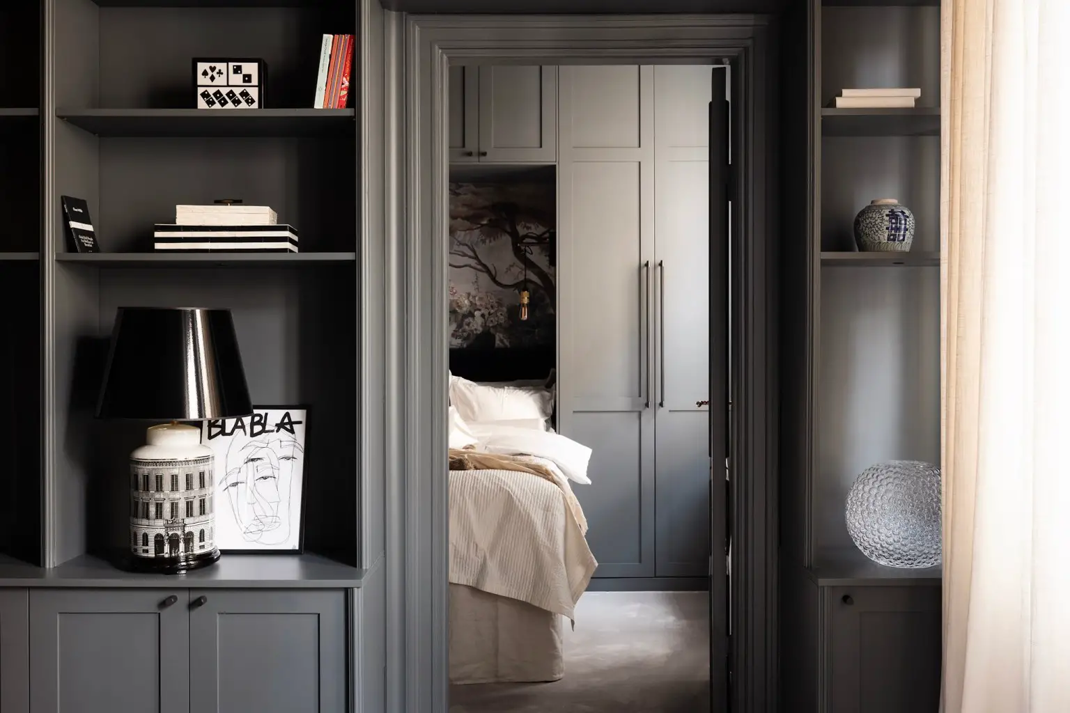 56 平米全黑公寓，颠覆你的想象-11