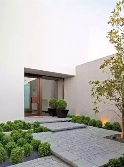 现代城市景观中的嵌石嵌草艺术-18