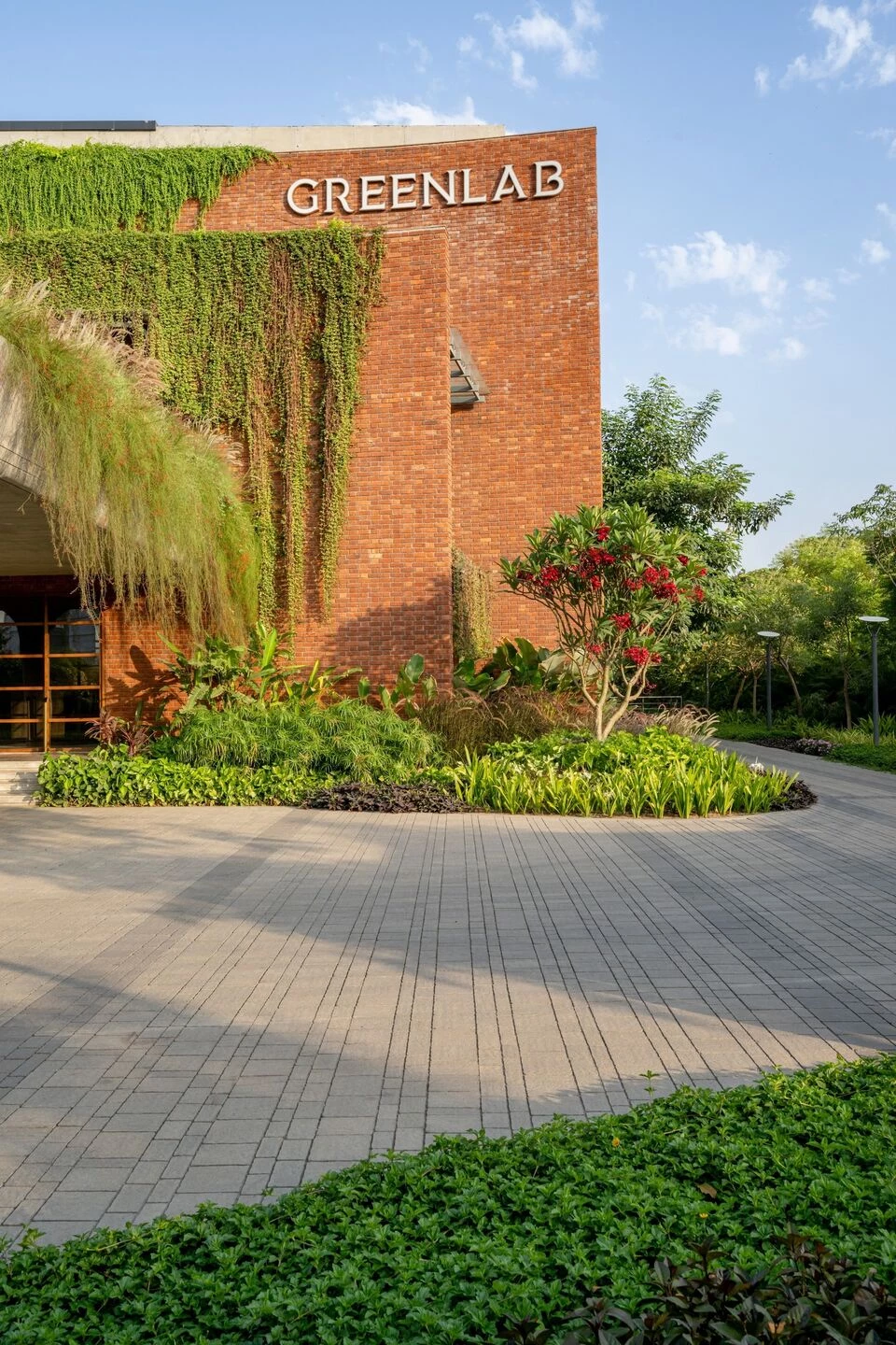 格林莱布钻石工厂大楼丨印度丨Design Work Group DWG-37